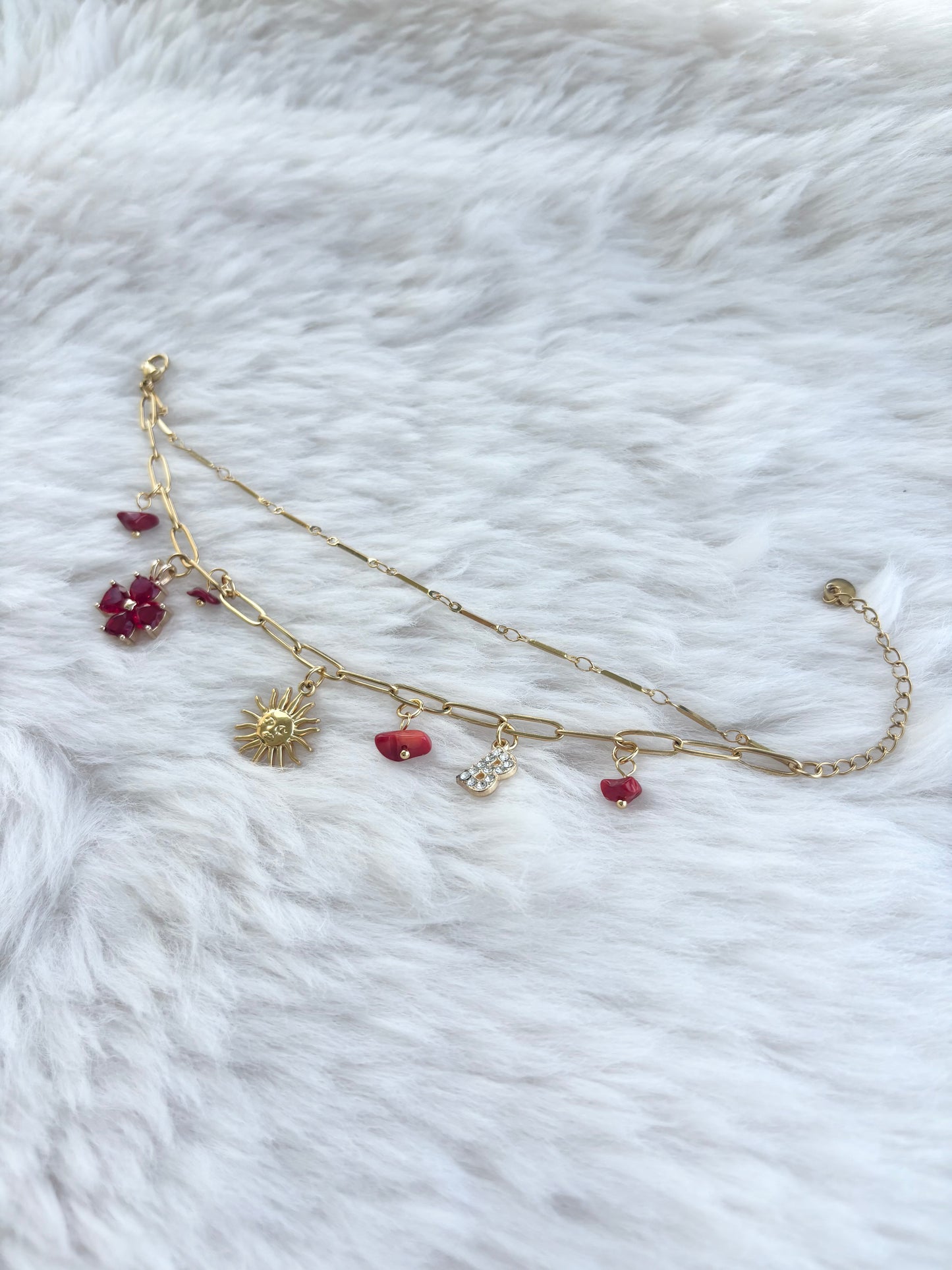 Rosalia - Bracelet doré à pendentifs